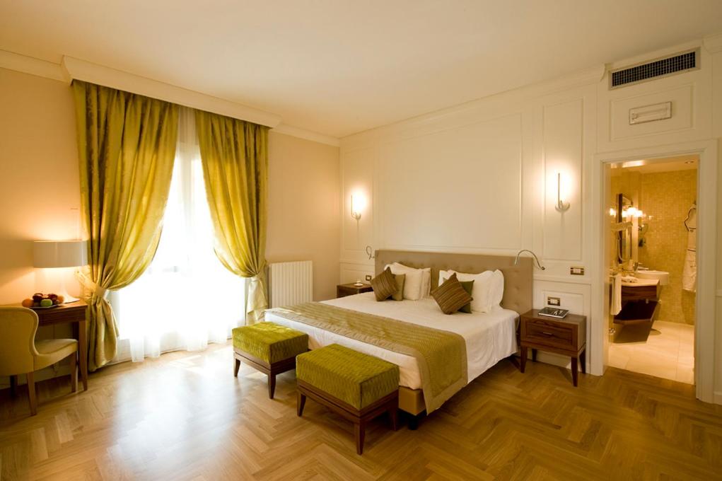 Сьюит (Представительский полулюкс) отеля Grand Hotel Terme, Сирмионе