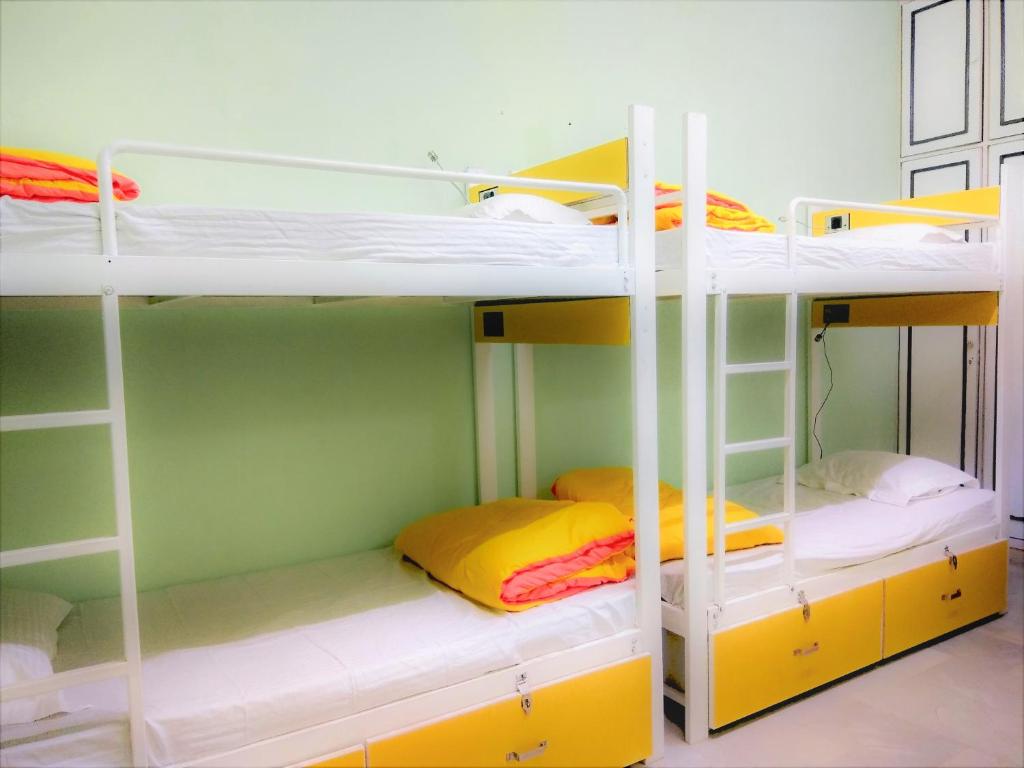 Номер (Кровать в общем 6-местном номере для мужчин и женщин), The Desire Hostel