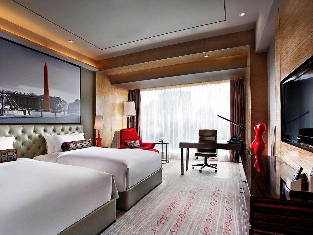 Двухместный (Двухместный номер Magnifique с 2 отдельными кроватями) отеля Sofitel Guangzhou Sunrich, Гуанчжоу