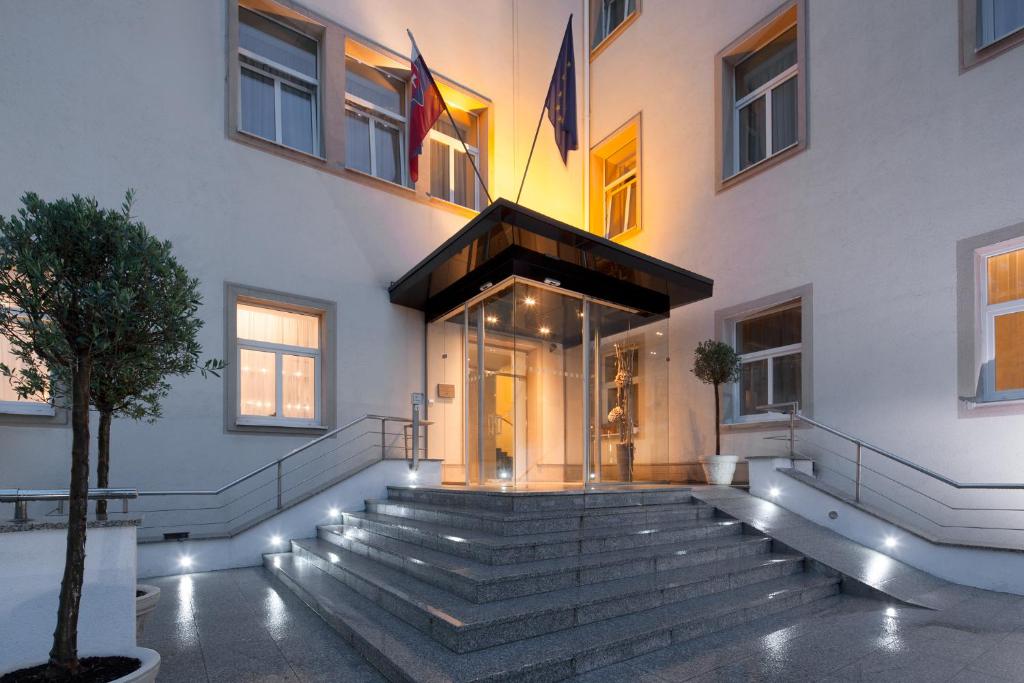 Апартаменты (Представительские апартаменты) отеля Mamaison Residence Sulekova Bratislava, Братислава