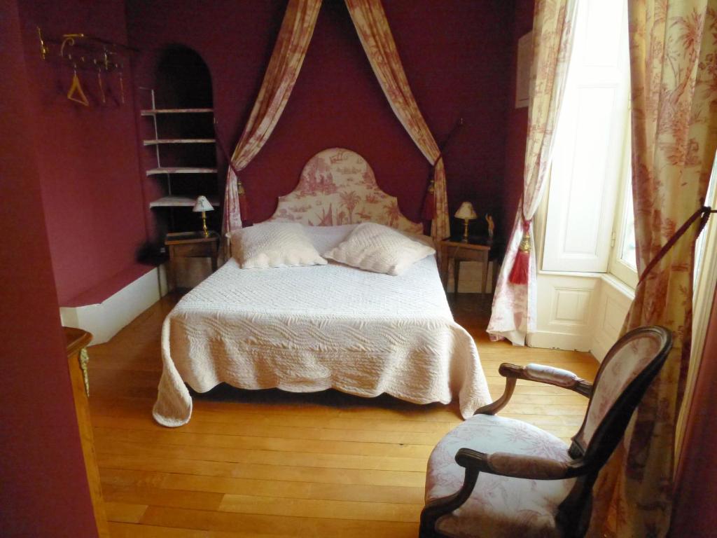 Двухместный (Двухместный номер с 1 кроватью и видом на сад) отеля Chateau de la Voute, Ле-Ман