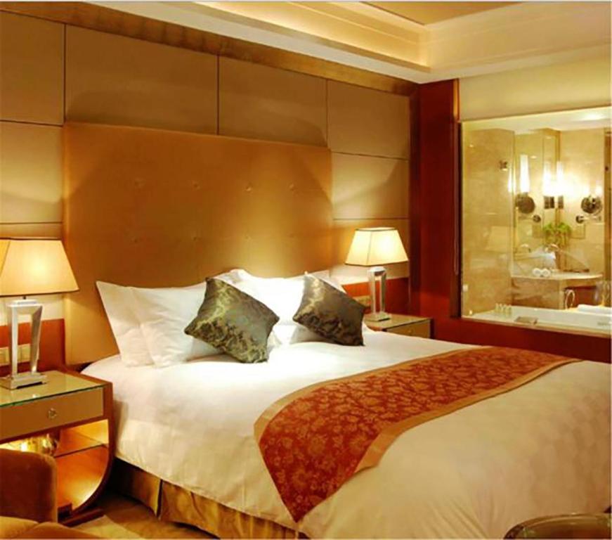 Двухместный (Номер Делюкс с кроватью размера «king-size») отеля Sofitel Harbin, Харбин