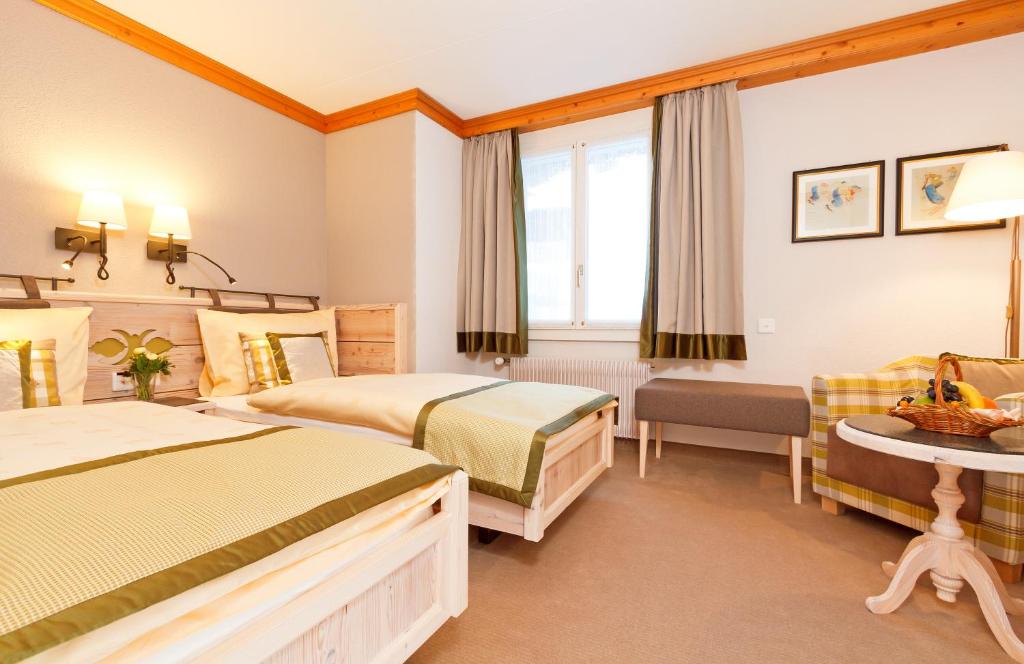 Двухместный (Двухместный номер с 1 кроватью, вид на лес) отеля Eiger Swiss Quality Hotel, Лаутербруннен