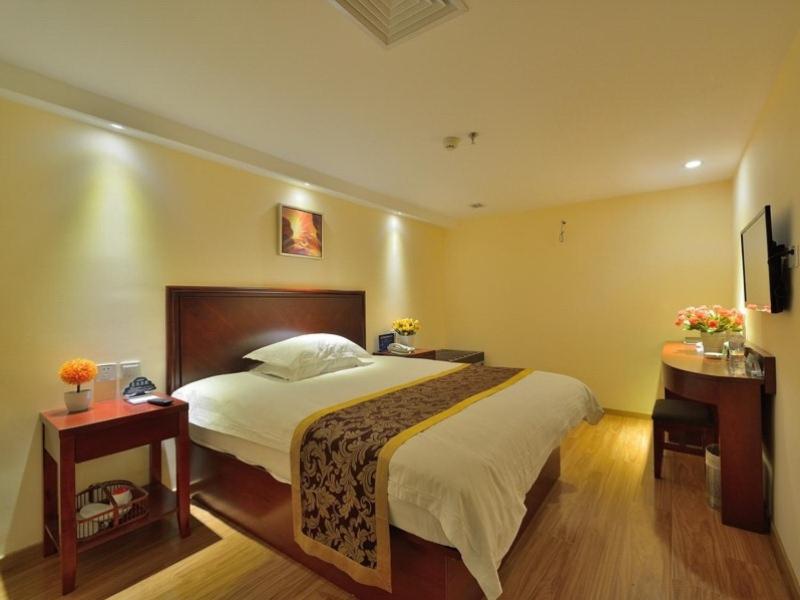 Двухместный (Специальное предложение - Номер с кроватью размера «queen-size») отеля Greentree Alliance, Пекин