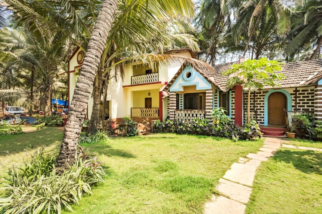 Вилла 1 BR Guest house in Candolim - North Goa, by GuestHouser (E3D8), Кандолим
