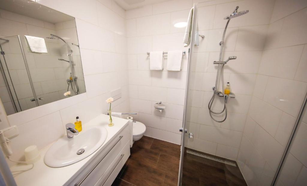 Двухместный (Double Room for single use with street view), Hotel Garni Lehenerhof