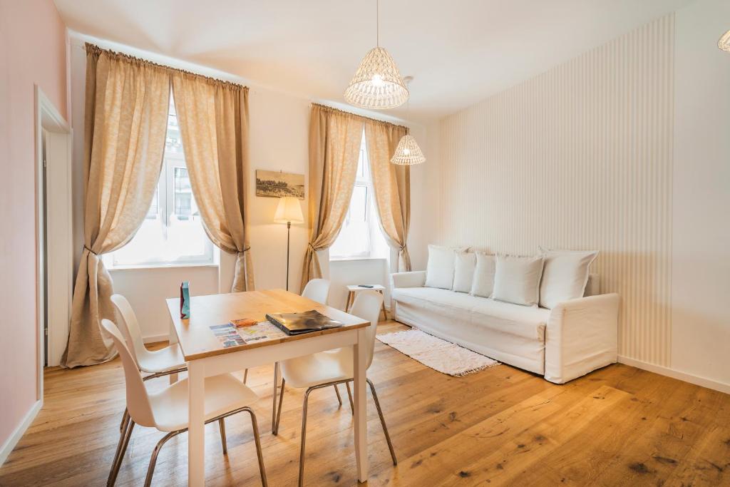 Апартаменты (Апартаменты Т2 с 1 спальней), Vienna Vintage Apartment 2.0