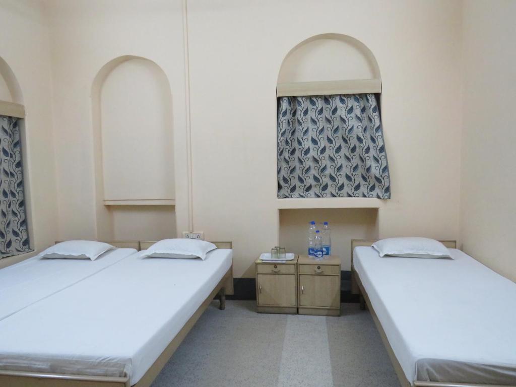 Двухместный (Двухместный номер Делюкс с 1 кроватью) гостевого дома Shaw Guest House, Калькутта