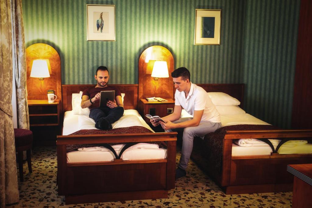 Двухместный (Классический двухместный номер с 2 отдельными кроватями) отеля Mercure Grand Hotel Biedermeier Wien, Вена