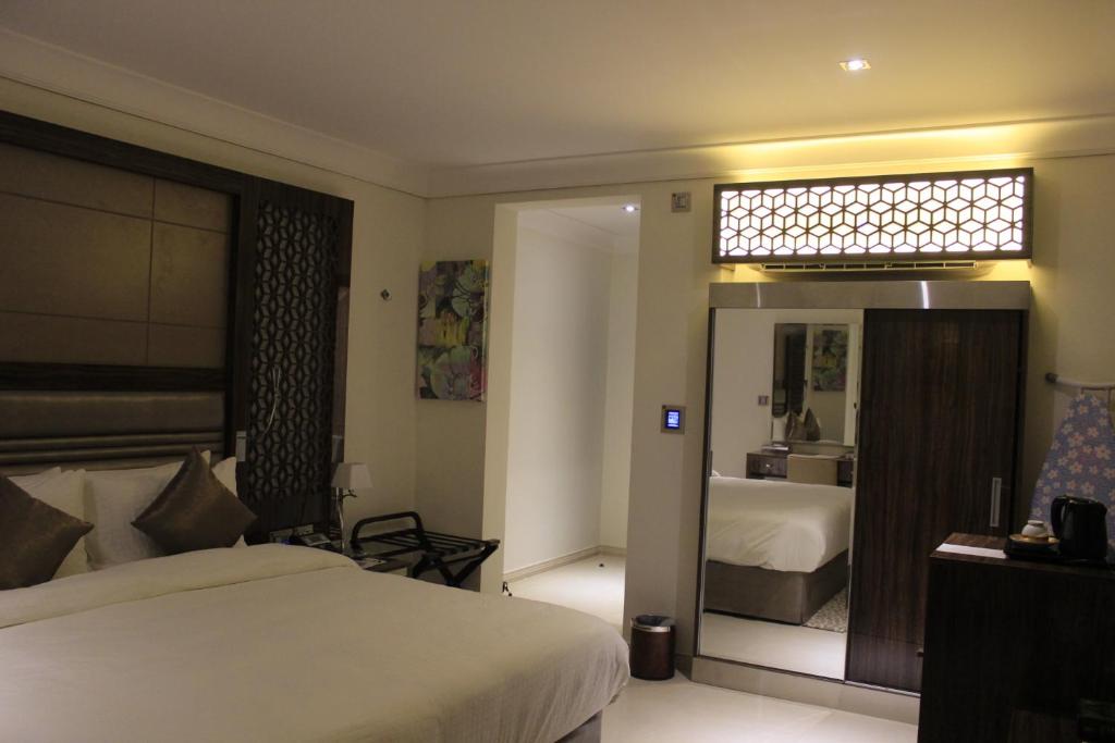Двухместный (Номер с кроватью размера king-size – Подходит для гостей с ограниченными физическими возможностями) курортного отеля Al Sultan Beach Resort, Аль-Хор