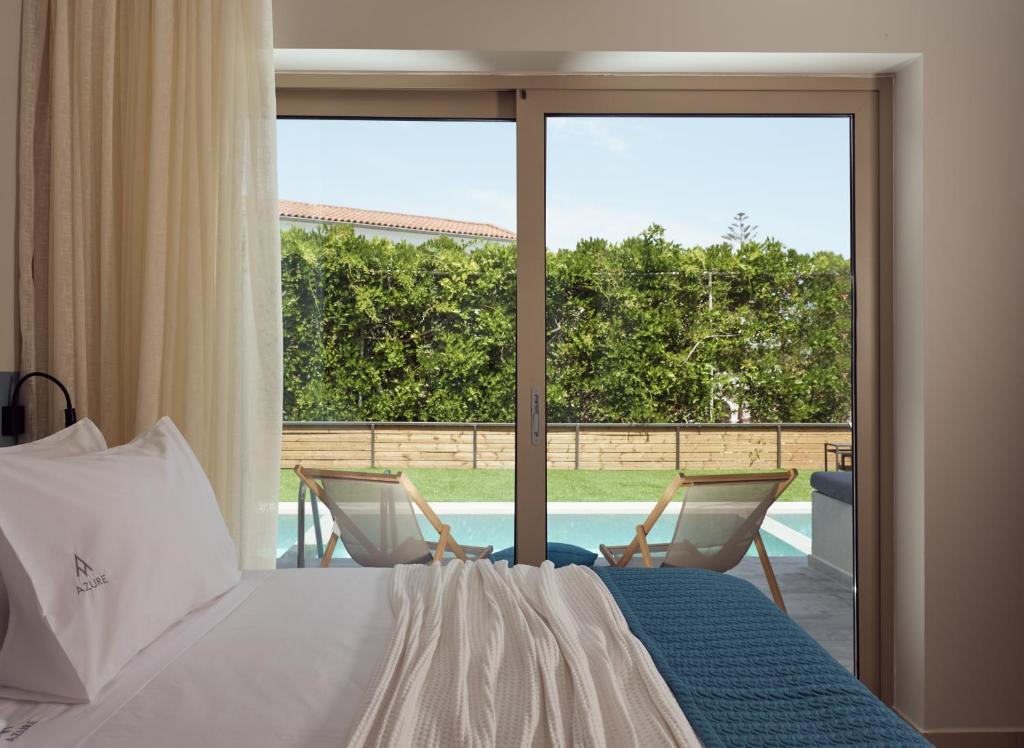 Двухместный (Двухместный номер Делюкс с 1 кроватью или 2 отдельными кроватями и собственным бассейном) отеля Azure Resort & Spa, Циливи