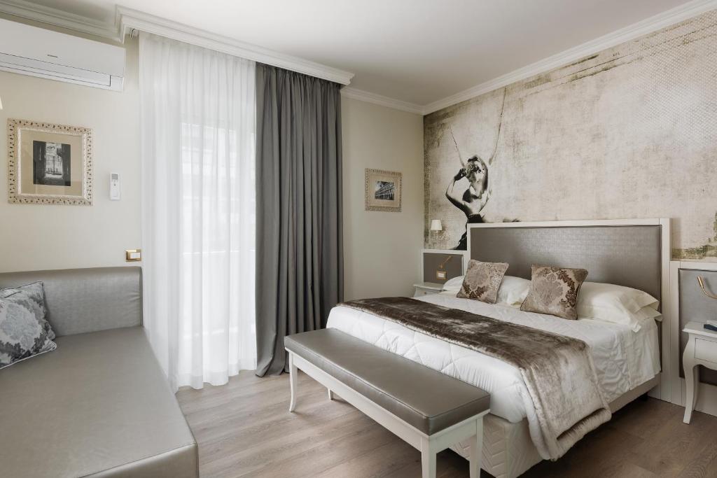 Двухместный (Двухместный номер с 1 кроватью и боковым видом на море) отеля Hotel Ca' D'Oro, Бибионе