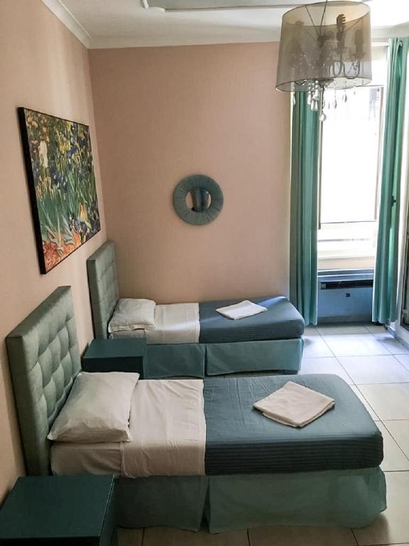 Номер (Кровать в общем 4-местном номере для мужчин и женщин), Palladini Hostel Rome