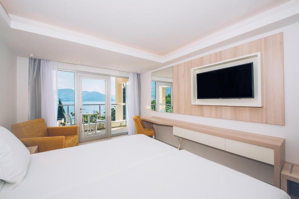 Двухместный (Двухместный номер с 1 кроватью, вид на море) отеля Iberostar Herceg Novi, Херцег-Нови