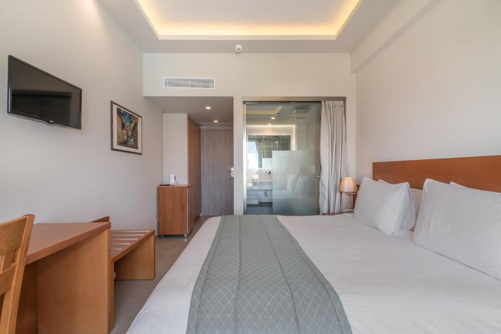 Двухместный (Двухместный номер с 1 кроватью и видом на сад/во внутренний двор) отеля Hotel Palmyra, Аргасион