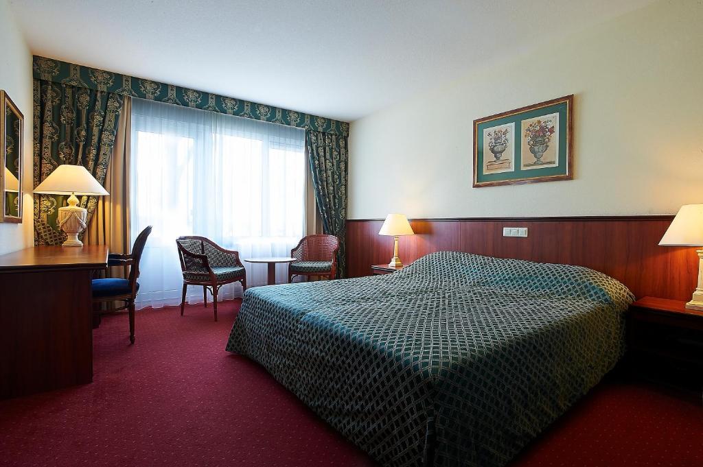 Двухместный (Роскошный двухместный номер с 1 кроватью) отеля Hotel-Restaurant Ruyghe Venne, Гронинген