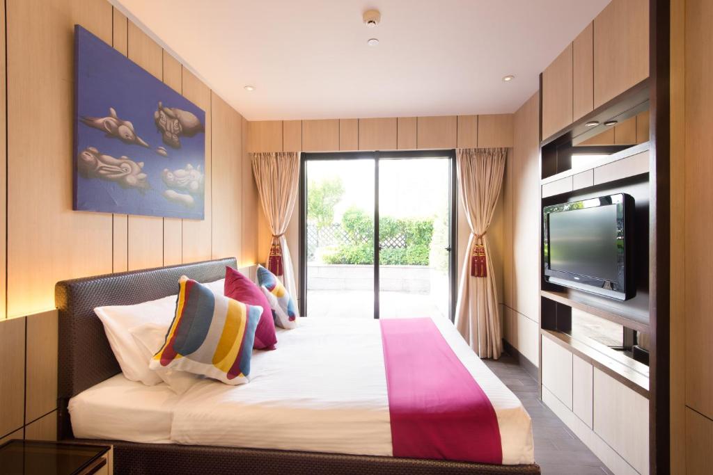 Двухместный (Двухместный номер Делюкс с 1 кроватью) курортного отеля Noah's Ark Resort, Гонконг (город)
