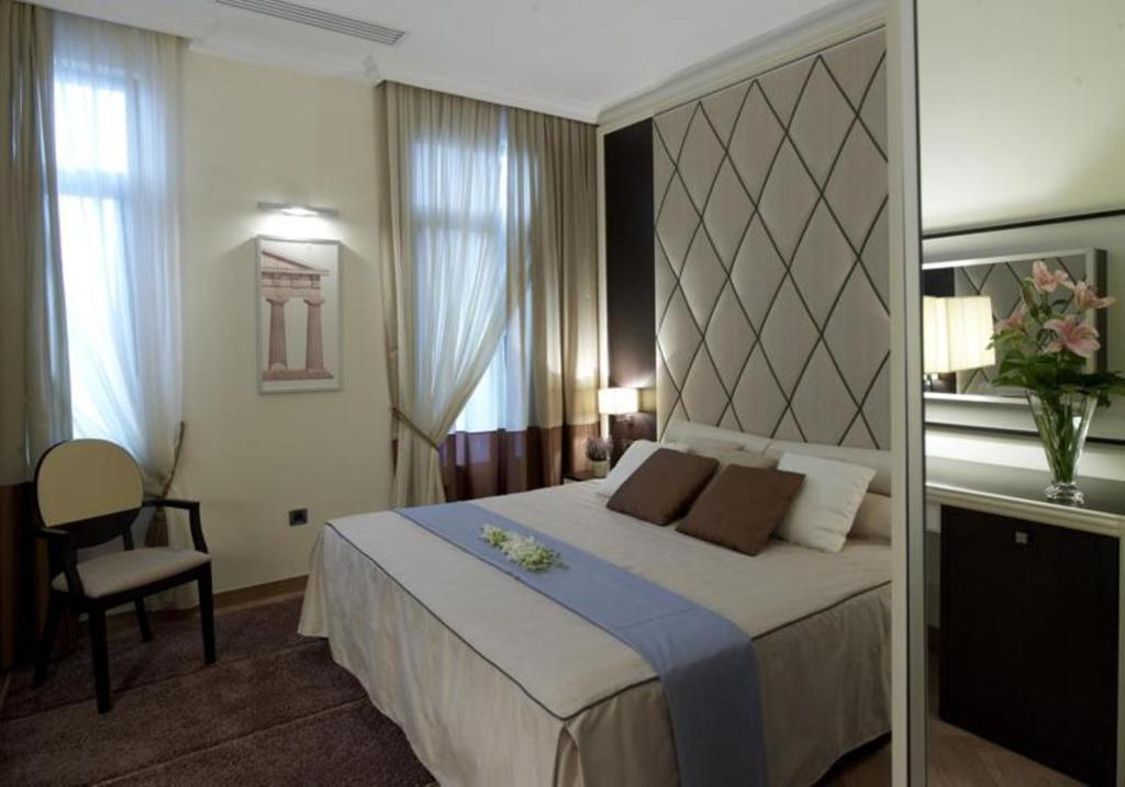 Двухместный (Стандартный двухместный номер с 1 кроватью) отеля Menelaion Hotel, Спарта