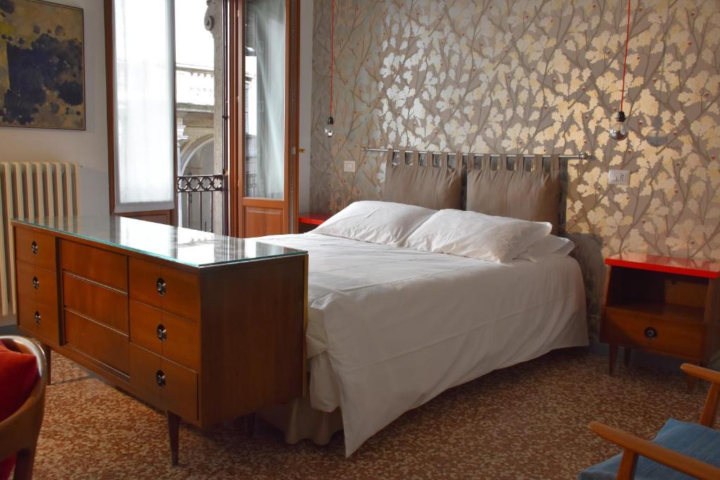 Двухместный (Большой двухместный номер с 1 кроватью) гостевого дома Ca' Monteggia, Милан