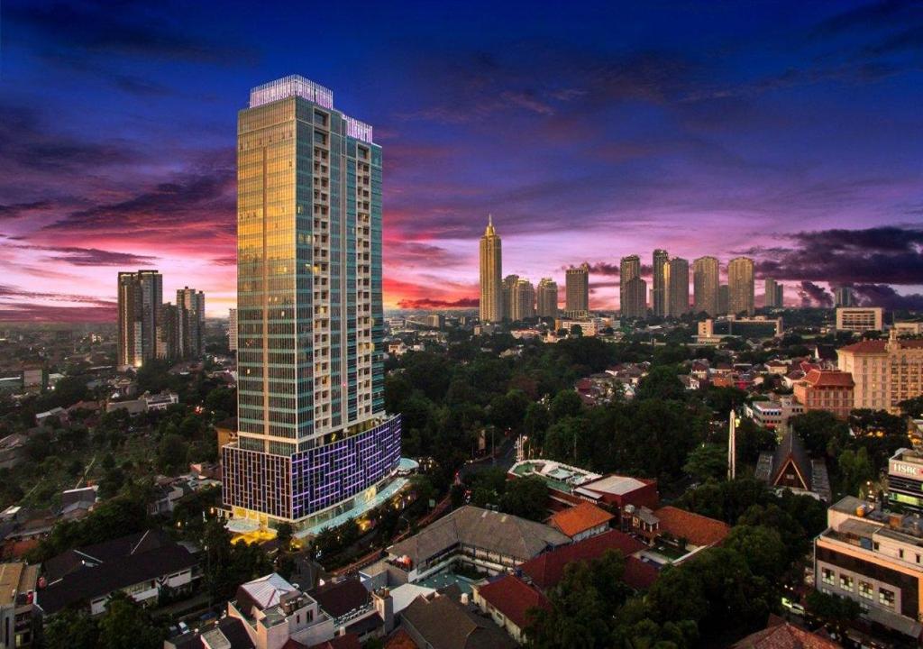 Oakwood journey. Джакарта Индонезия. Апартаменты в Джакарте. Центральная улица в Джакарте. Джакарта жилые районы.