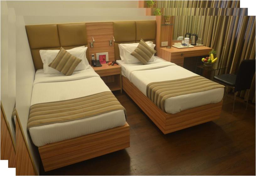 Двухместный (Клубный двухместный номер с 1 кроватью или 2 отдельными кроватями) отеля Hotel Plaza, Мумбай