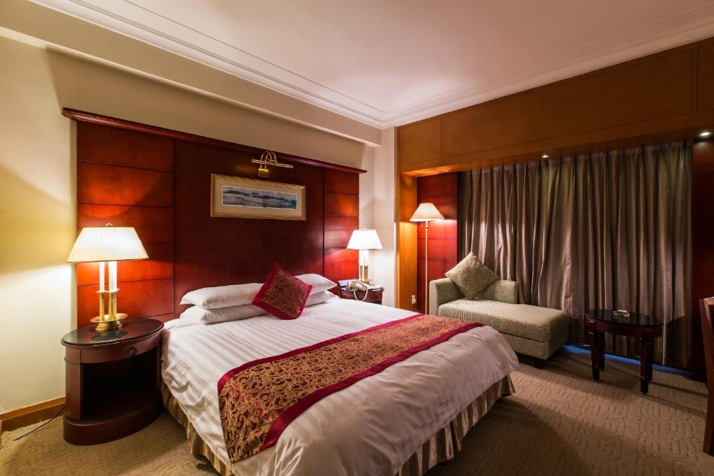 Двухместный (Представительский двухместный номер с 1 кроватью или 2 отдельными кроватями) отеля Dalian Swish Hotel, Далянь