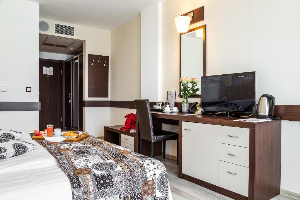 Двухместный (Стандартный двухместный номер с 1 кроватью) отеля Grami Hotel Sofia, София