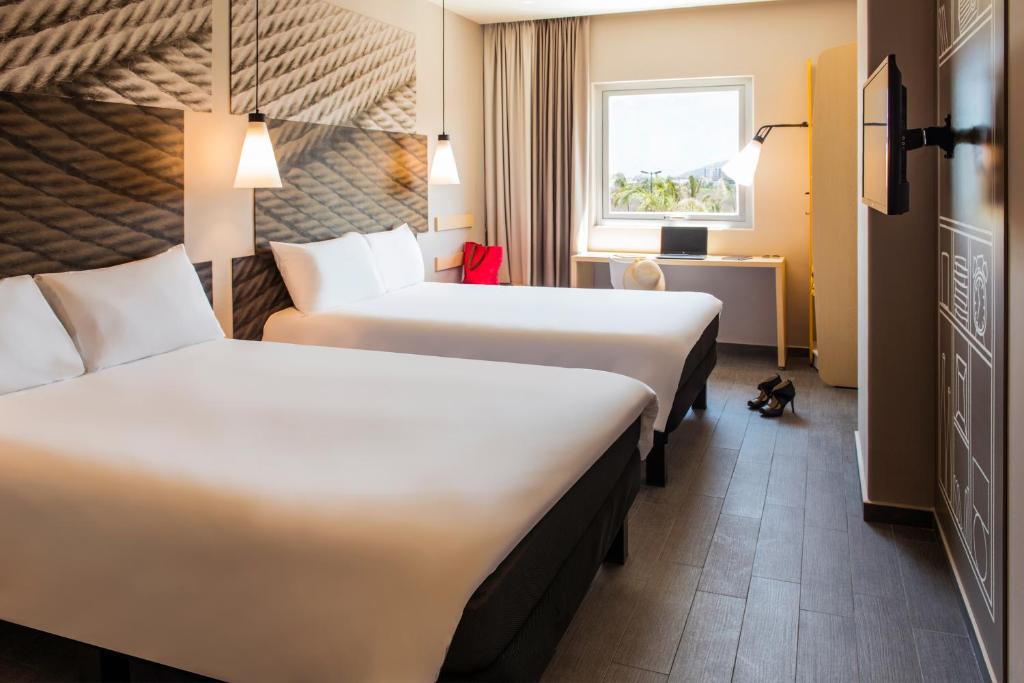 Двухместный (Двухместный номер с 2 двуспальными кроватями) отеля Ibis Mazatlan Marina, Масатлан