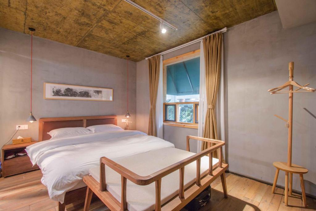 Двухместный (Большой двухместный номер с 1 кроватью), Hangzhou Yushu Hostel