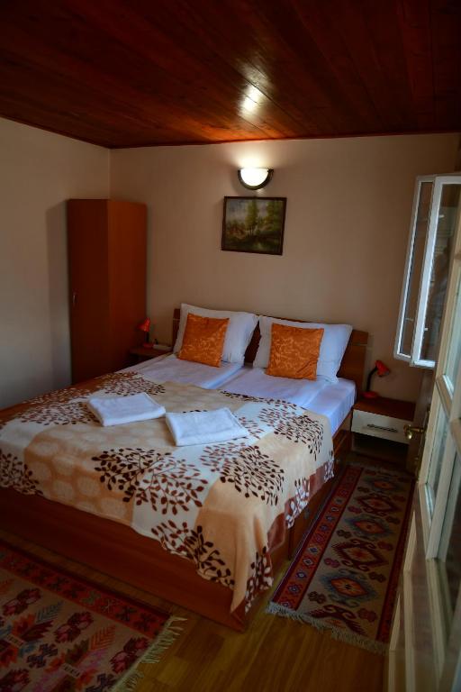 Двухместный (Двухместный номер с 1 кроватью и собственной ванной комнатой) гостевого дома Pensiunea Cristina si Pavel, Сигишоара