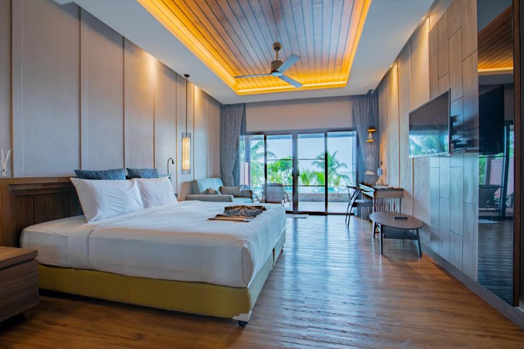 Номер (Бунгало - С видом на пляж) курортного отеля C&N Kho Khao Beach Resort, Ко-Хо-Кхао