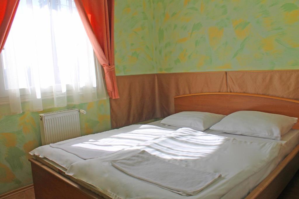 Двухместный (Двухместный номер с 1 кроватью) мотеля Motelnet.T, Мошонмадьяровар