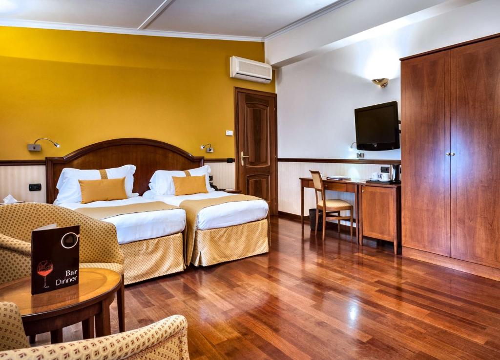 Двухместный (Улучшенный двухместный номер с 2 отдельными кроватями) отеля Best Western Plus Hotel Felice Casati, Милан