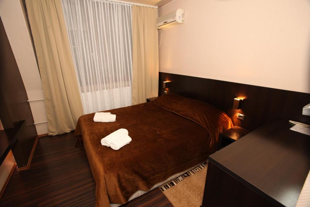 Двухместный (Стандартный двухместный номер с 1 кроватью или 2 отдельными кроватями) отеля Hotel Petrus, Парасин