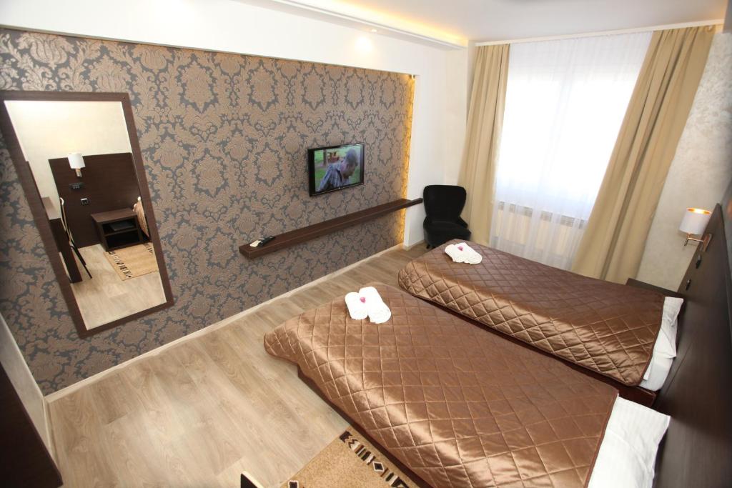 Двухместный (Двухместный номер «Комфорт» с 1 кроватью или 2 отдельными кроватями) отеля Hotel Petrus, Парасин