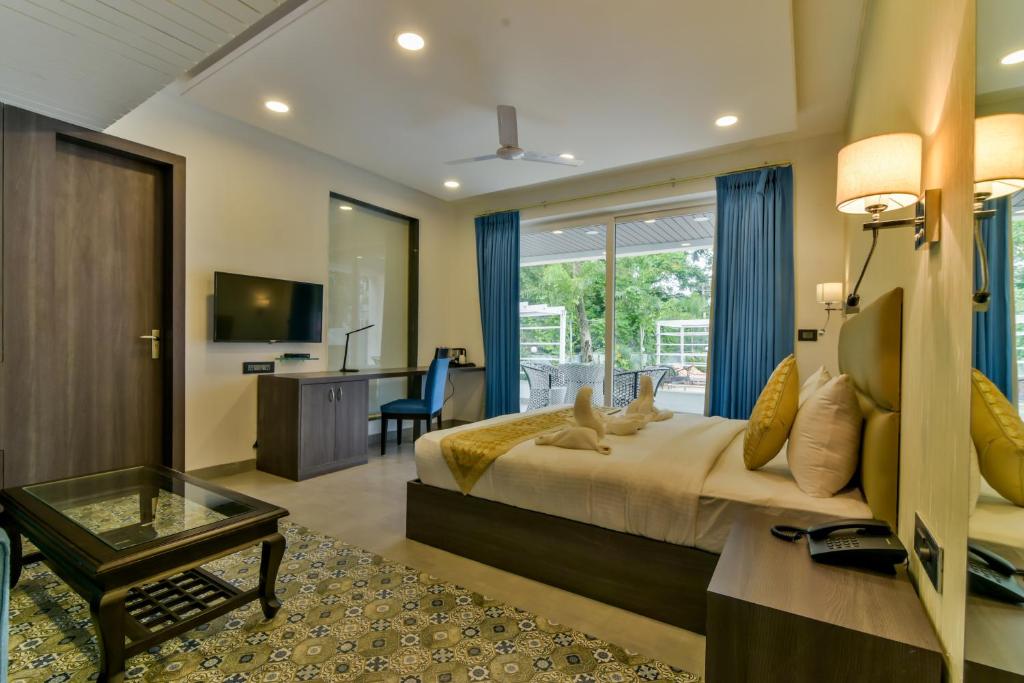 Двухместный (Двухместный номер «Премиум» с 1 кроватью) курортного отеля Ramatan Resort, Анжуна