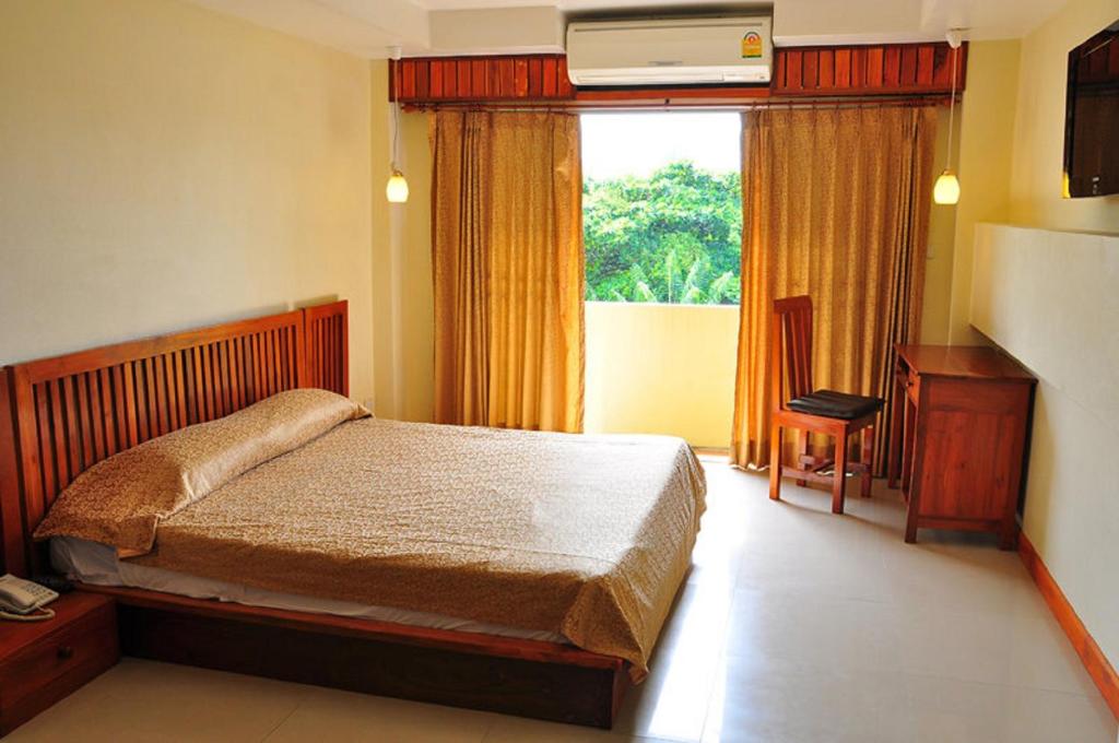 Двухместный (Представительский номер «Гранд» с кроватью размера «king-size» (24 часа)) апарт-отеля Sathorn Saint View Serviced, Бангкок