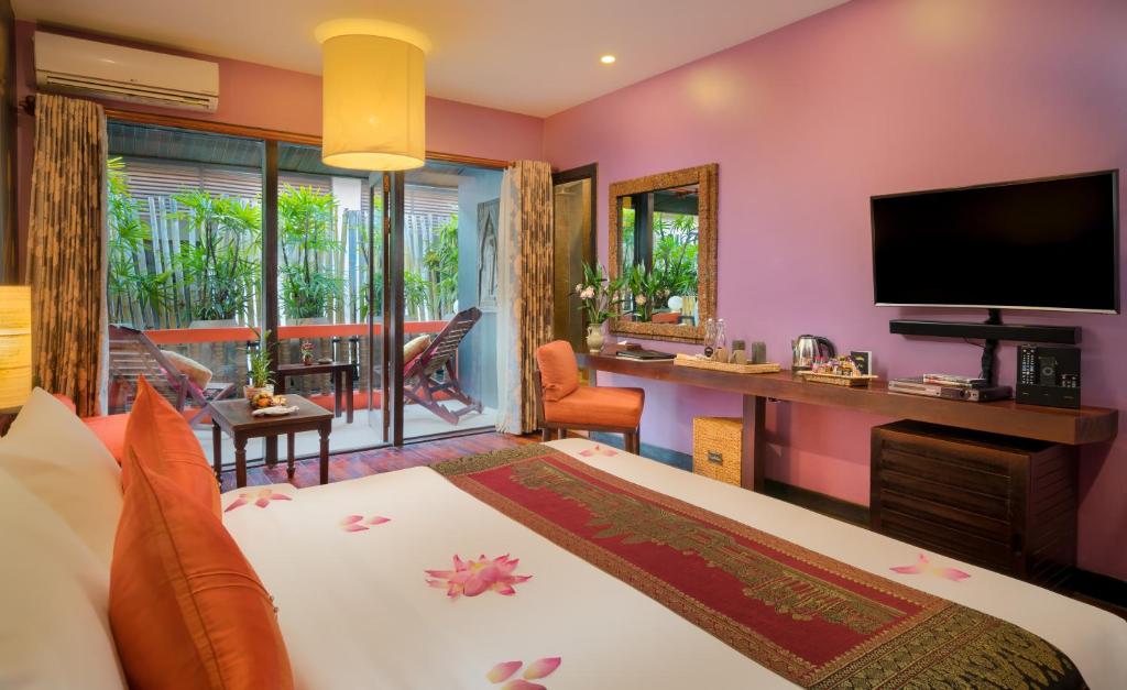 Двухместный (Улучшенный двухместный номер с 1 кроватью) отеля Golden Temple Hotel, Сием Рип