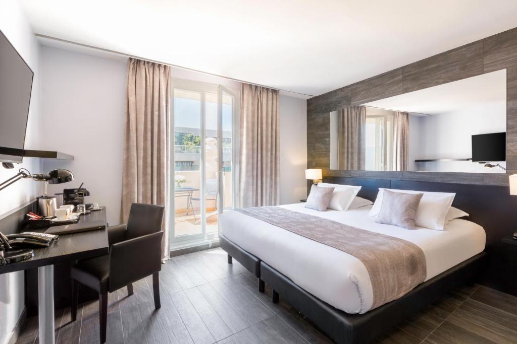 Двухместный (Двухместный номер Делюкс с 1 кроватью) отеля Best Western Plus Hôtel Massena Nice, Ницца