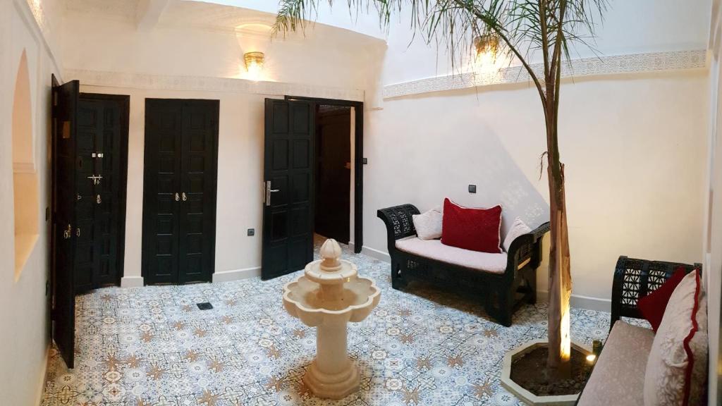 Номер (Дом с 5 спальнями), Riad Africa