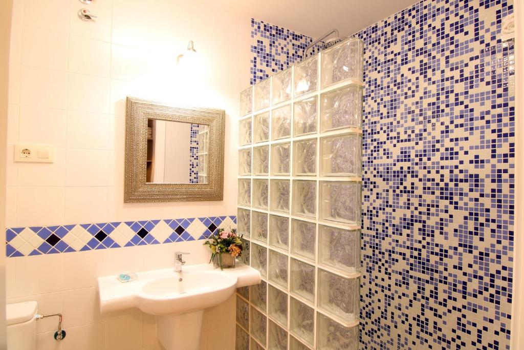 Двухместный (Двухместный номер с 1 кроватью и балконом), La Fonda de Candeleda