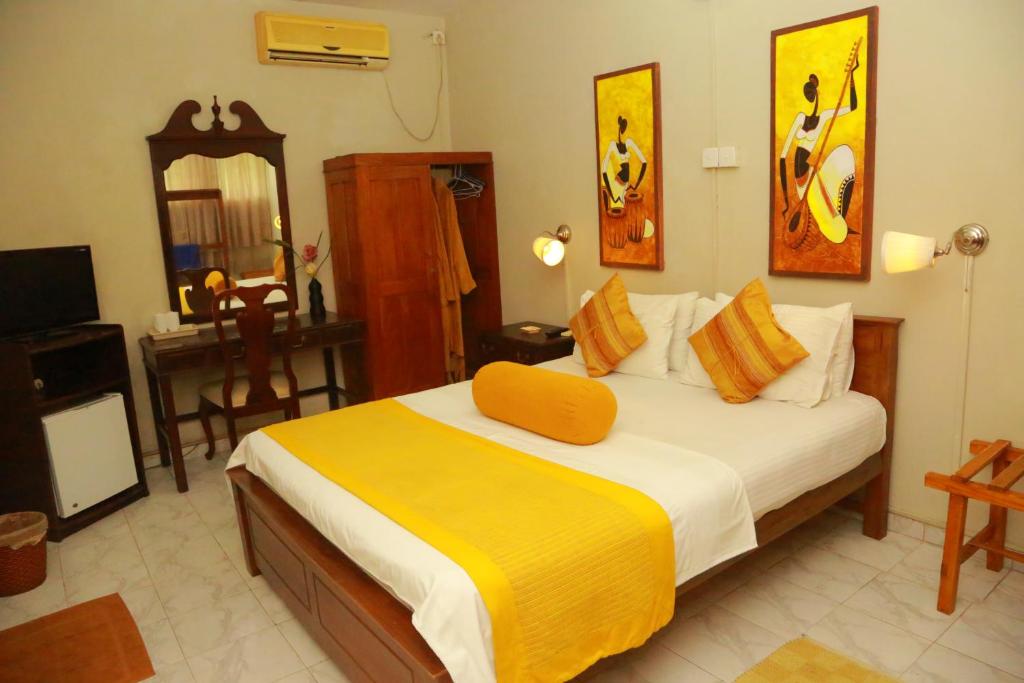 Двухместный (Двухместный номер Делюкс с 1 кроватью или 2 отдельными кроватями) отеля Yoho Ranveli Beach Resort., Дехивала-Маунт-Лавиния