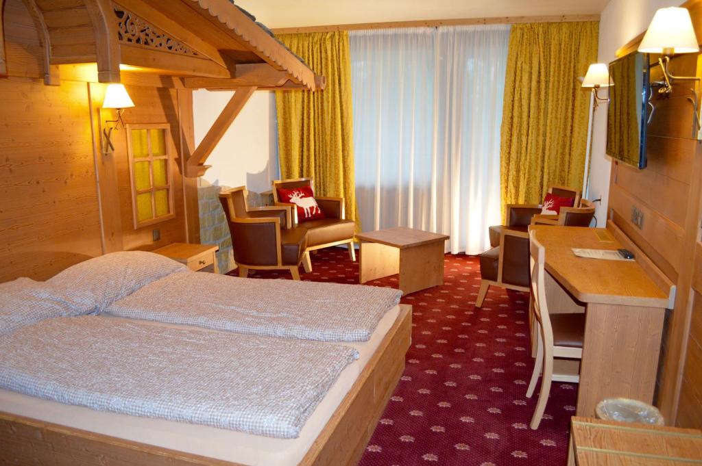 Двухместный (Номер Swiss Chalet (2-4 кровати)) отеля Hotel Central Résidence, Лезен
