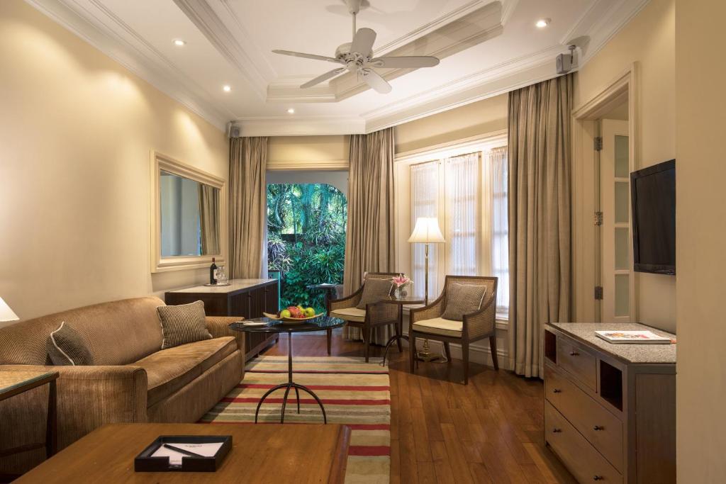 Сьюит (Представительский люкс с видом на сад) курортного отеля Taj West End, Бангалор