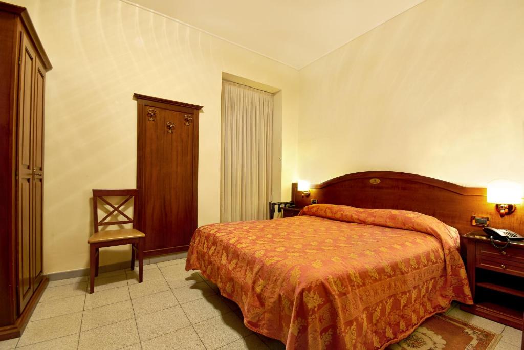 Двухместный (Двухместный номер с 1 кроватью) отеля Hotel Pavone, Милан