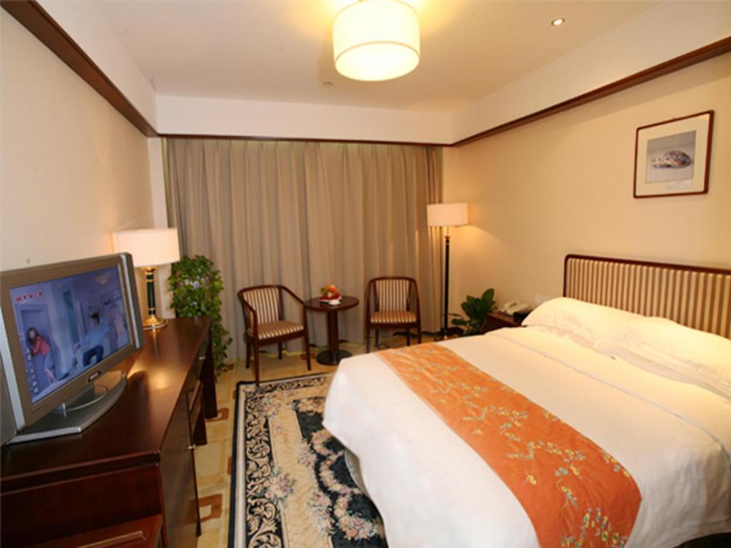 Двухместный (Специальное предложение — Улучшенный двухместный номер с 1 кроватью) отеля Jade Garden Hotel, Пекин