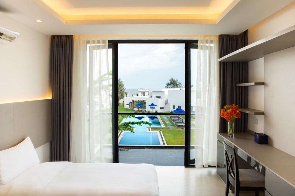 Вилла (Вилла с 2 спальнями) курортного отеля Saint Simeon Resort & Spa Long Hai, Вунгтау