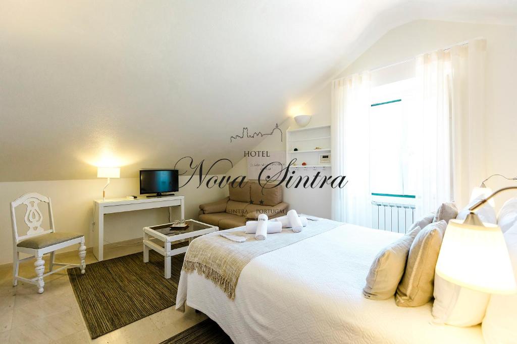 Двухместный (Двухместный номер с 1 кроватью - Мансарда) отеля Hotel Nova Sintra, Синтра