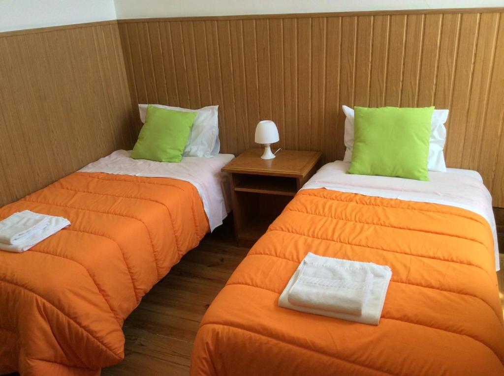 Двухместный (Двухместный номер с 2 отдельными кроватями и собственной ванной комнатой) гостевого дома Alojamento Local Duarte's, Коимбра
