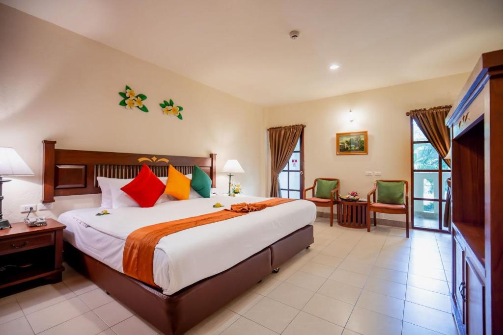 Двухместный (Улучшенный двухместный номер с 1 кроватью или 2 отдельными кроватями) курортного отеля Hyton Leelavadee, Пхукет